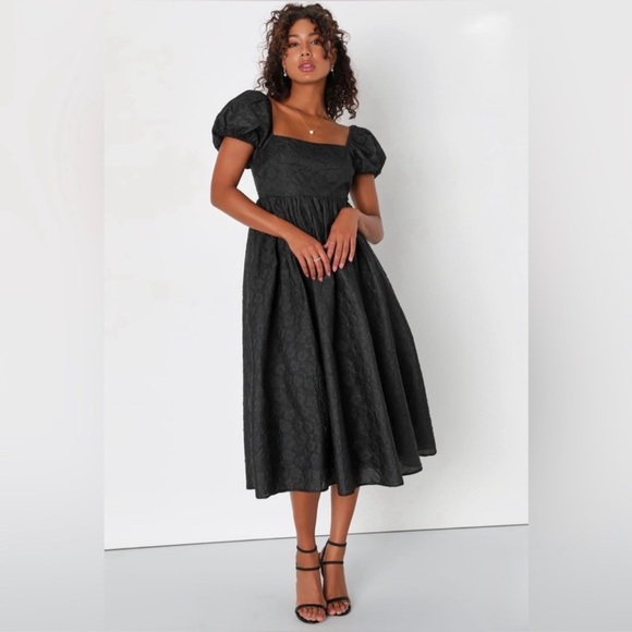 Dresses & Skirts - Lulus NWT “Adorable Mood” Black Floral Jacquard Puff Sleeve Babydoll Dress Large